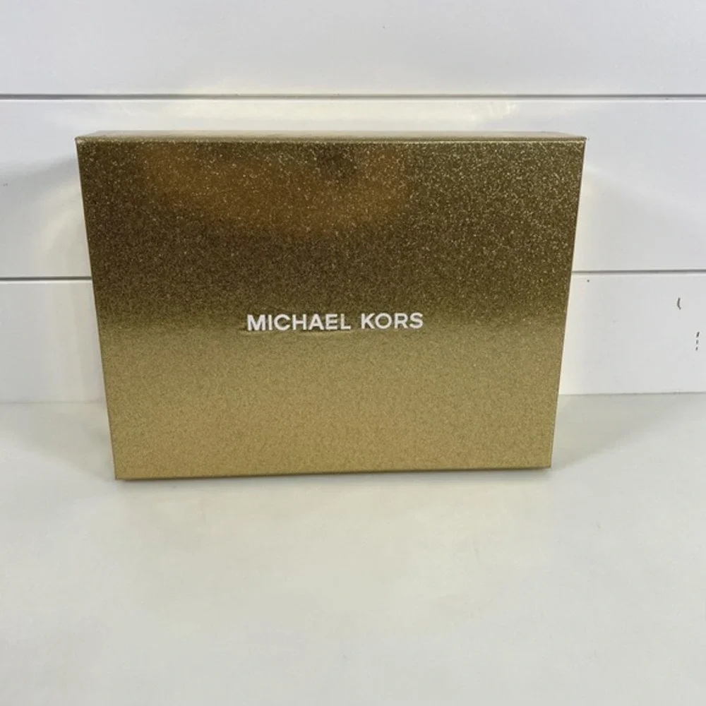 Michael Kors Scarf and‎ Hat Set Womens One Size Pearl Heather Grey Gift Box New